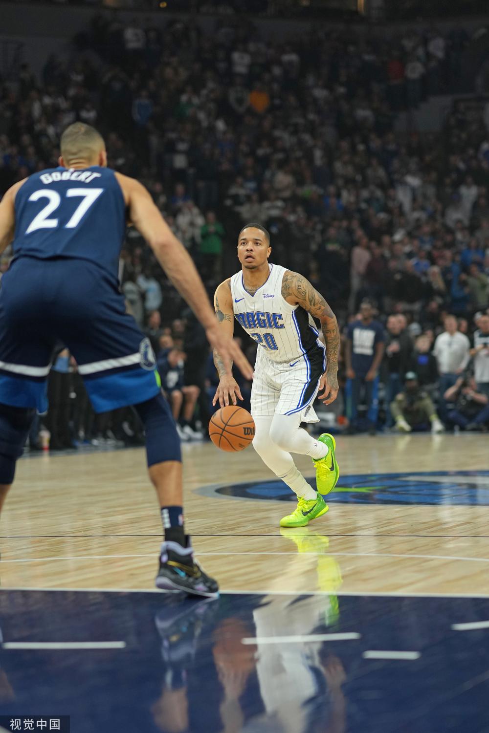 而偏重防守 而偏重防守