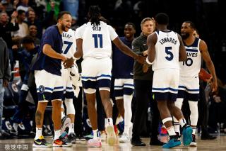 滑队的优异 滑队的优异