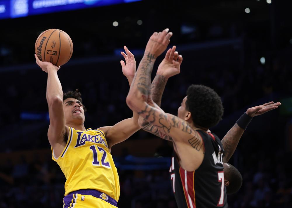 在球场前排 在球场前排